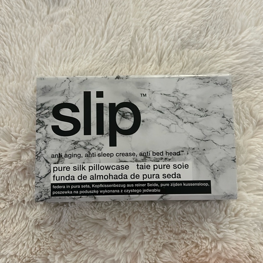 Black and white marble silk pillowcase